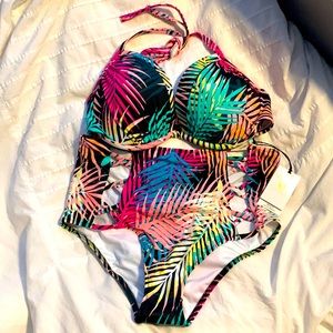 NWT Shade & Shore bikini set